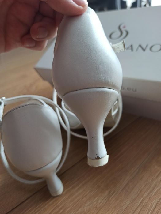 Buty ślubne taneczne białe Sensatiano roz. 36