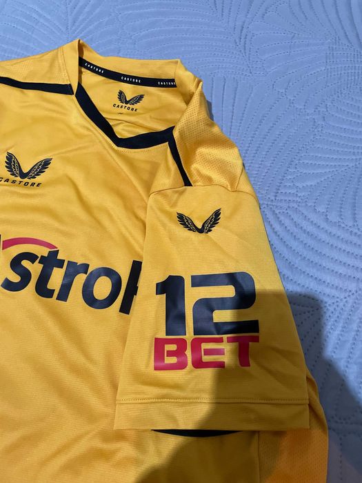 Camisola nova, oficial e autografada Ruben Neves wolves