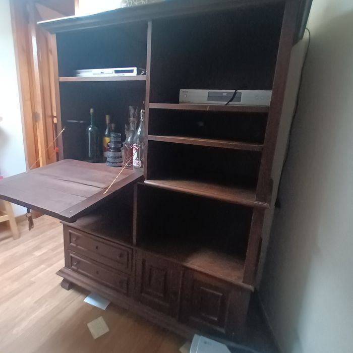 Movel de arrumação tipo bar