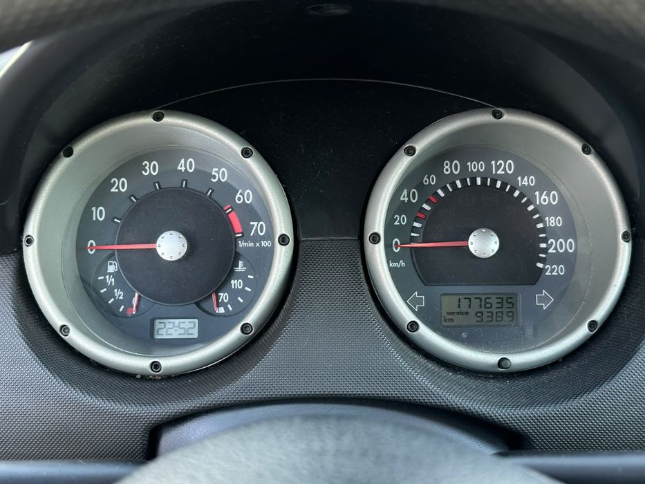 Volkswagen Polo 1.0 | Gasolina | 2001