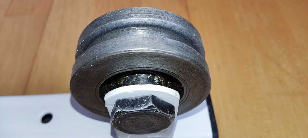 Тренажер верхньої тяги, блочний - для широчайших