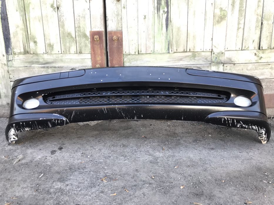 Передній бампер mercedes w203 мерседес w203 оригінал