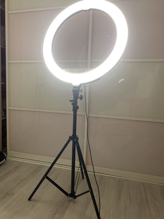 Лампа кільцева кольцевая лампа