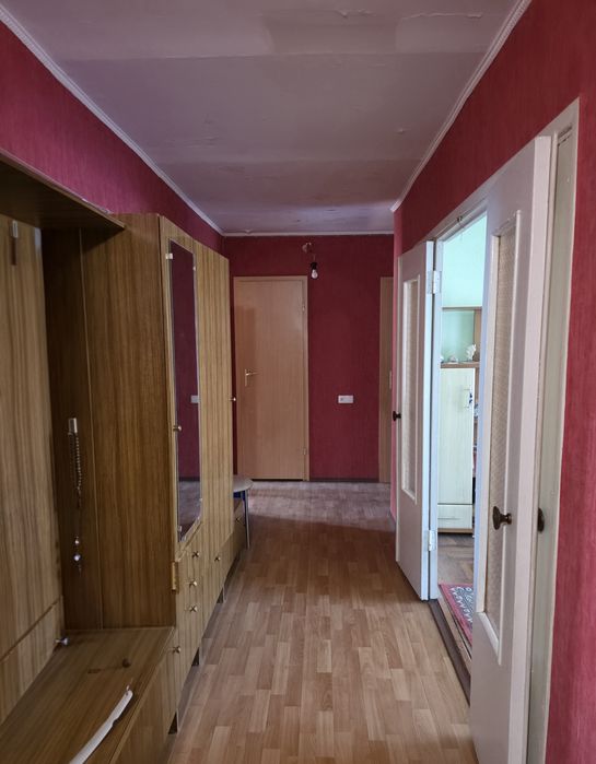Продам 3х кімнату квартиру на Бородинському