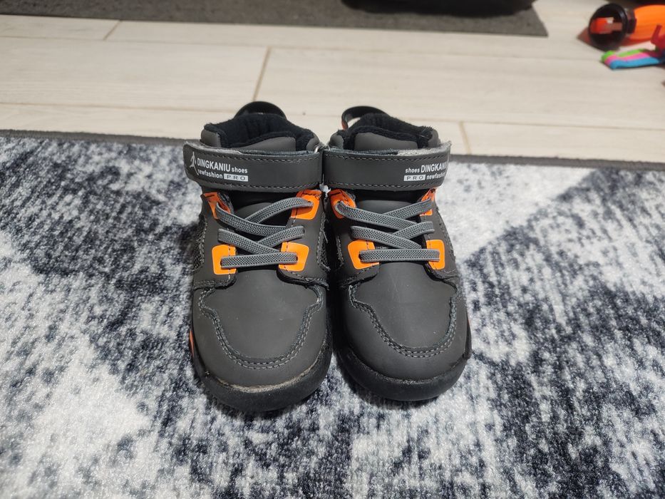 Хайтопы, кроссовки для хлопця 25 размер. Взуття на осінь. Чоботи