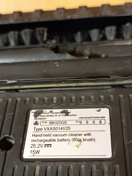 _._ Odkurzacz pionowy Bosch 25.2V Flexxo Serie 4-turboszczotka