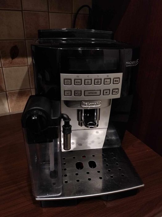 Sprzedam ekspres ciśnieniowy do kawy