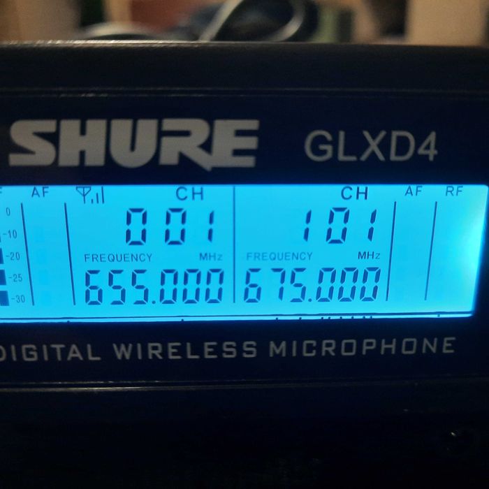 Бездротова мікрофонна система  GLXD4 Shure Beta Sm58 на 2 мікрофони
