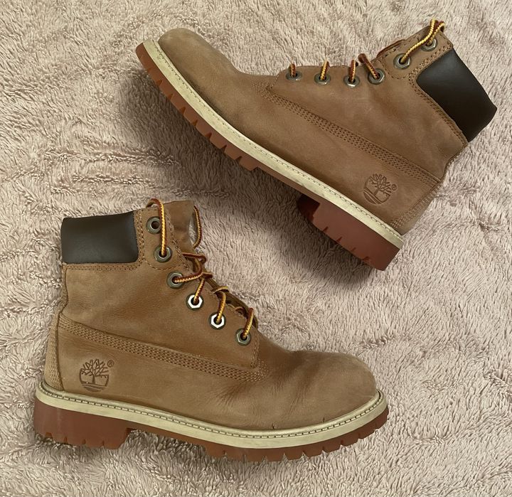 Нубукові дитячі ботинки