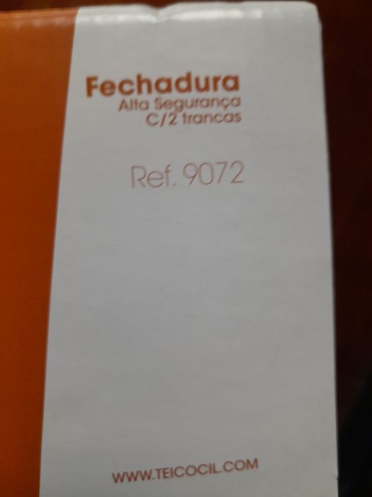 Fechadura de alta segurança com duas trancas