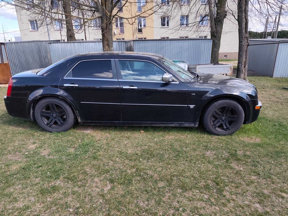 Chrysler 300C 3.0, 2006 r., prywatnie, do zrobienia