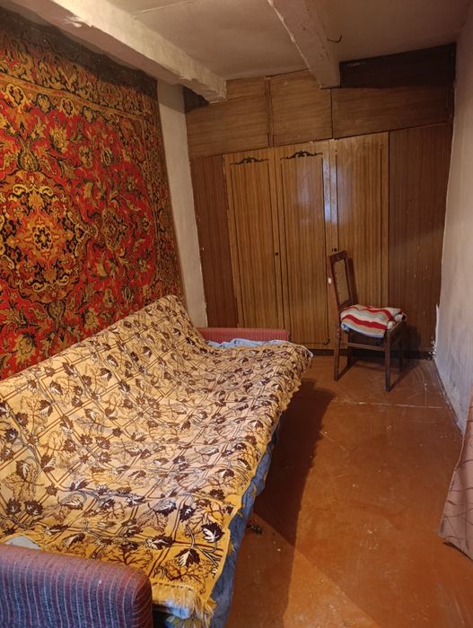 Продається частина будинку біля ринку