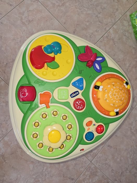 Mesa atividades chicco