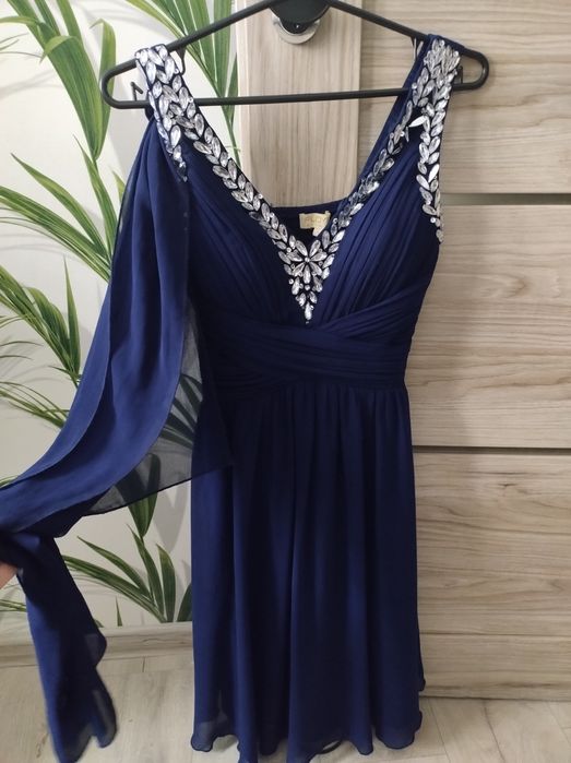 Granatowa elegancka sukienka