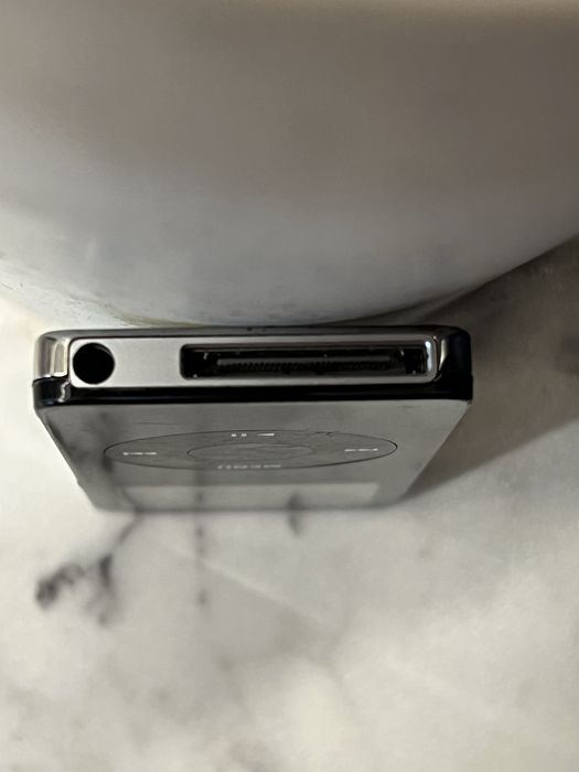 Продам Ipod nano 1