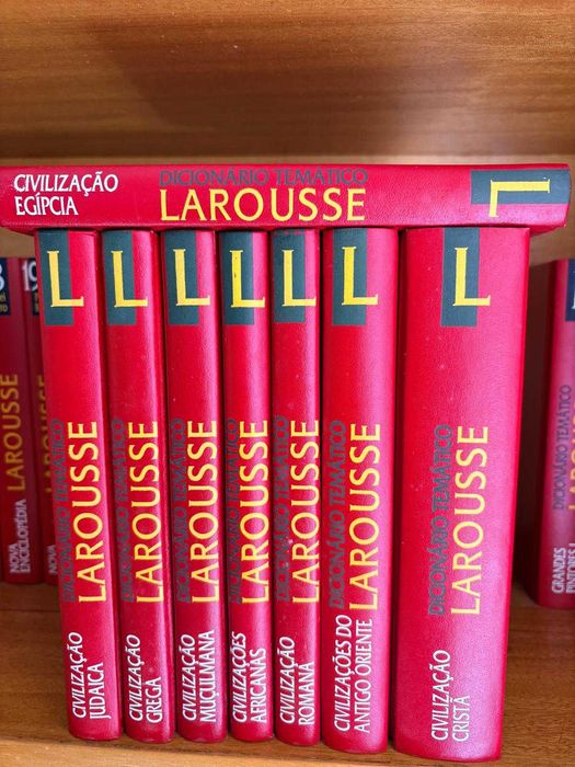 Enciclopédia larousse