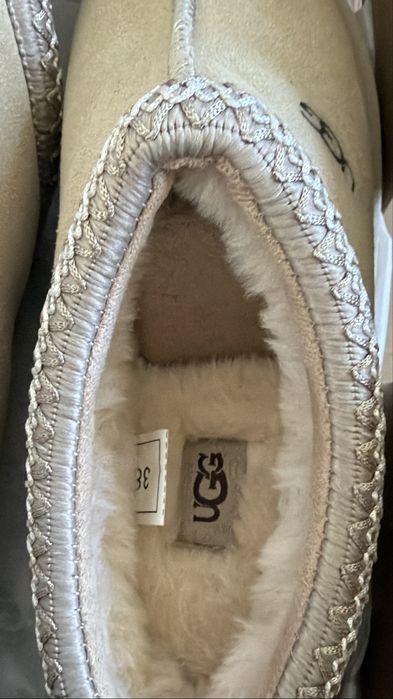 UGG  tazz slipper