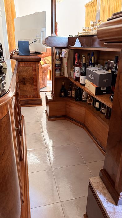 Bar de luxo em Pau Rosa