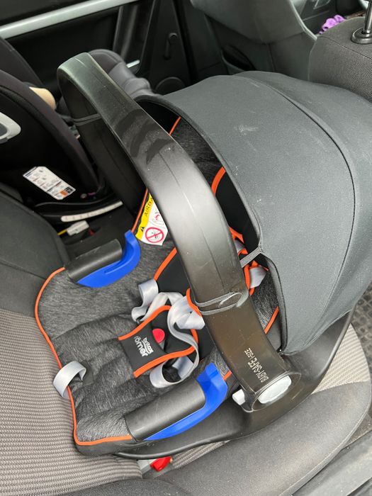 Fotelik z baza isofix