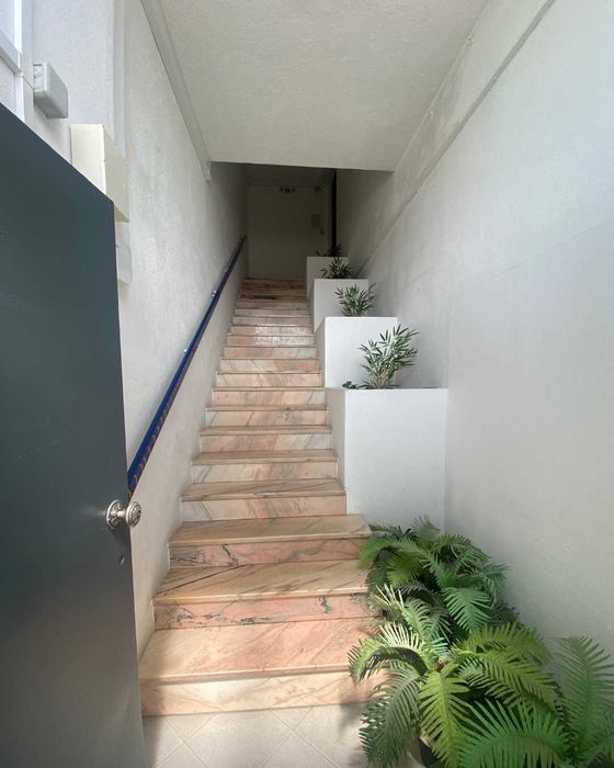 Escritório 35 m² Alcabideche | Estacionamento Privativo | A5 a 5 min | Sem Parquímetro