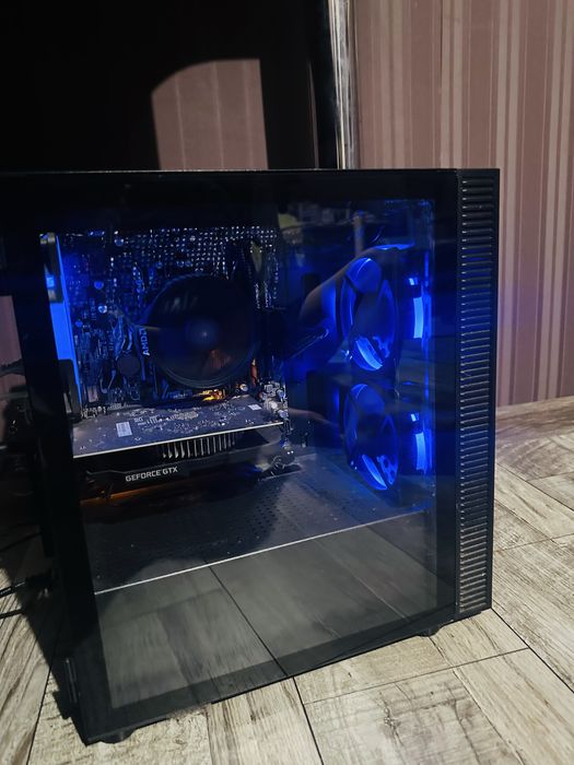 Ігровий компʼютер у хорошому стані