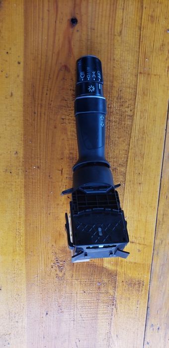 Продам переключатель поворотов