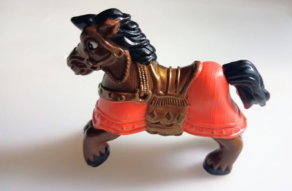 Medieval horse 8/9cm.64552556272770120