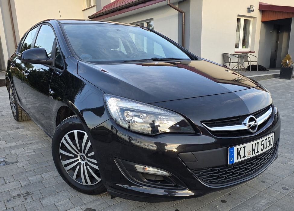 Opel Astra J 1.4 Benzyna Klima Grzane fotele,  kierownica z Niemiec