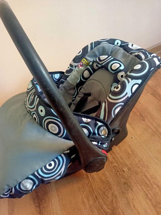 Fotelik, nosidełko samochodowe 0-11 kg Carlo