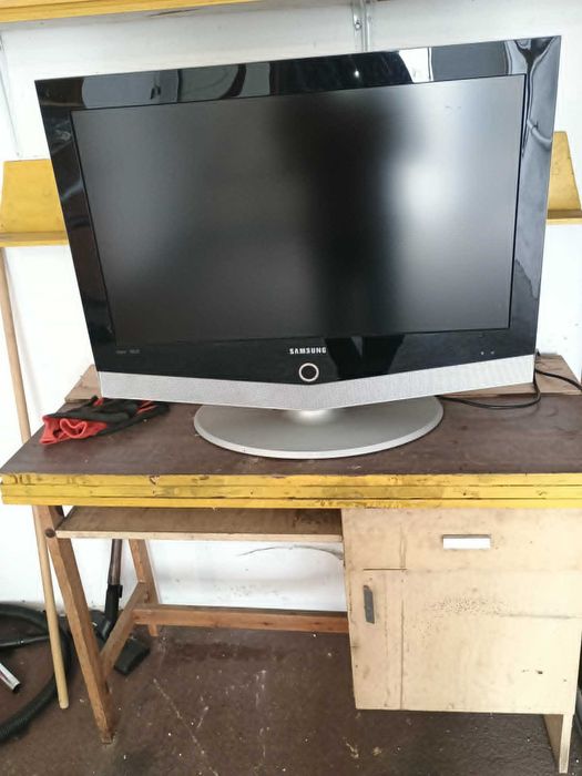 telewizor płaski