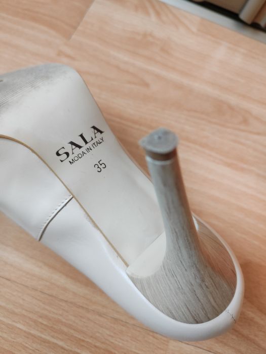 Szpilki Sala 35/36 beżowe obcas 9 cm