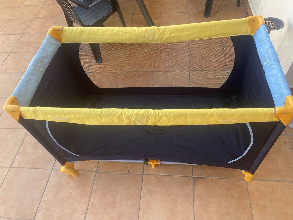 Cama de viagem  de bebe