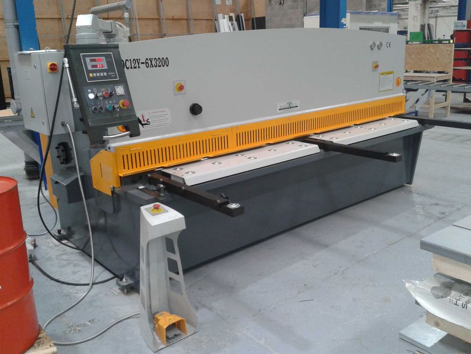 Gilotyna hydrauliczna do blachy 6x3200mm Nowa  PRAWER