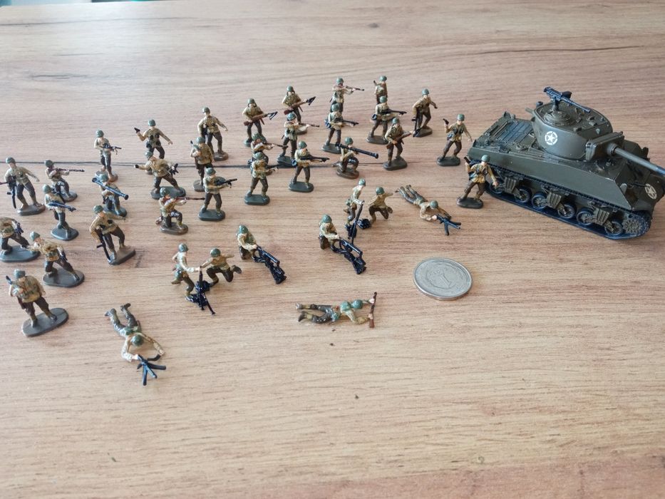 Żołnierzyki, figurki, modele