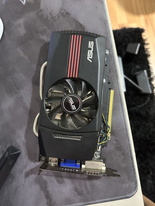 Asus gtx 550 usada