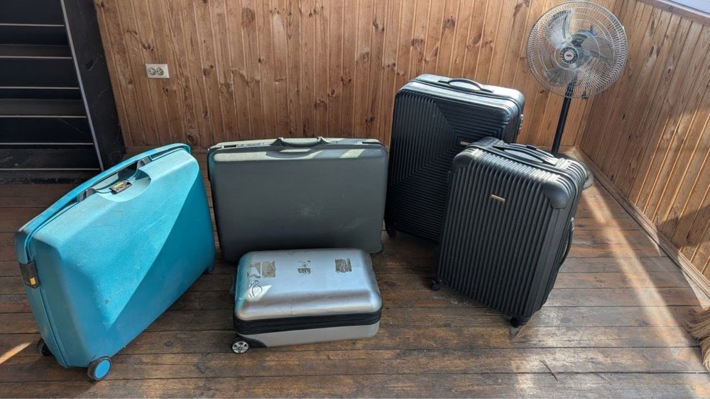 Чемоданы валізи