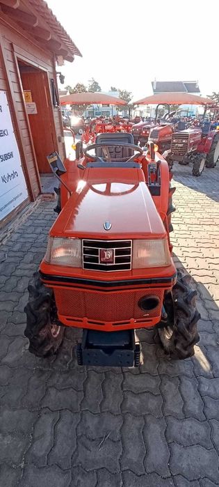 Campanha de Natal: Trator Kubota Bulltra ZB1-17+ 4 alfaias POUPE 1250€