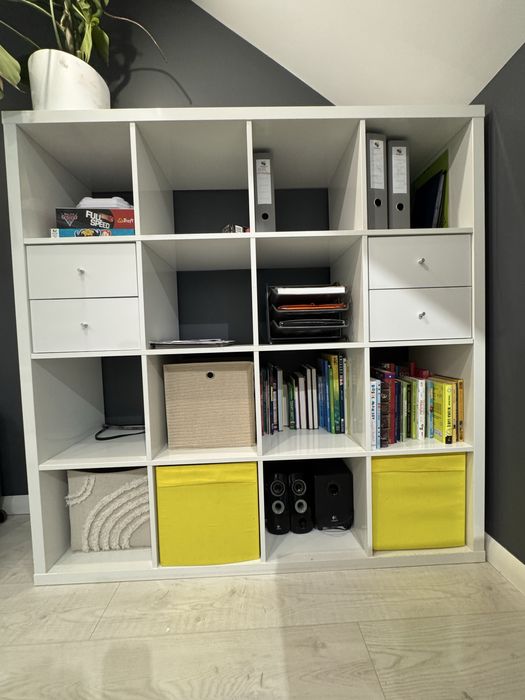 Regał Kallax stan idealny 147x147