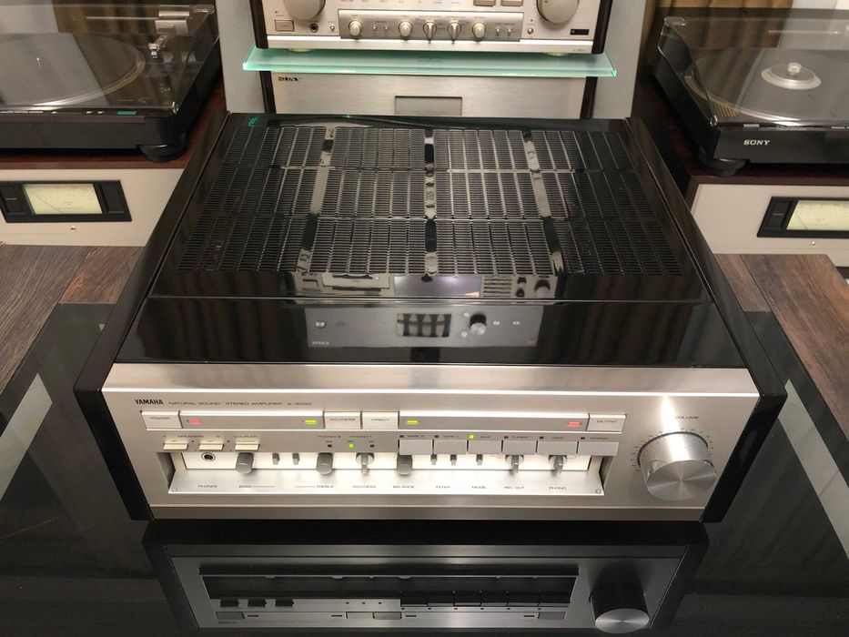 Усилитель YAMAHA A-2000 (BLACK)