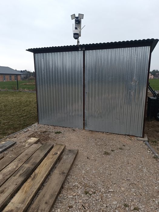 Garaż blaszany 3x5 m