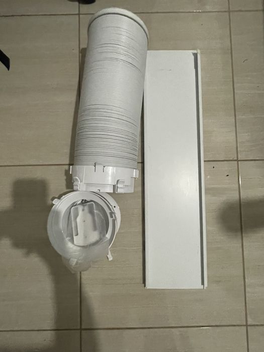 Ar Condicionado Portátil BECKEN BAC4255 (23 m² - 12000 BTU - Branco)