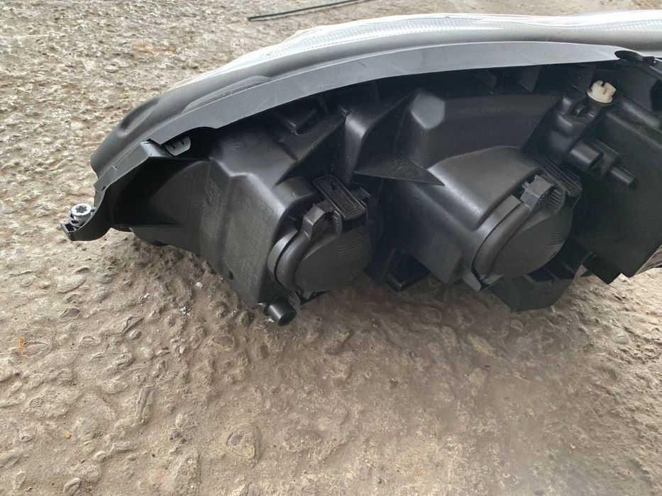 Фара w220 рест права нова