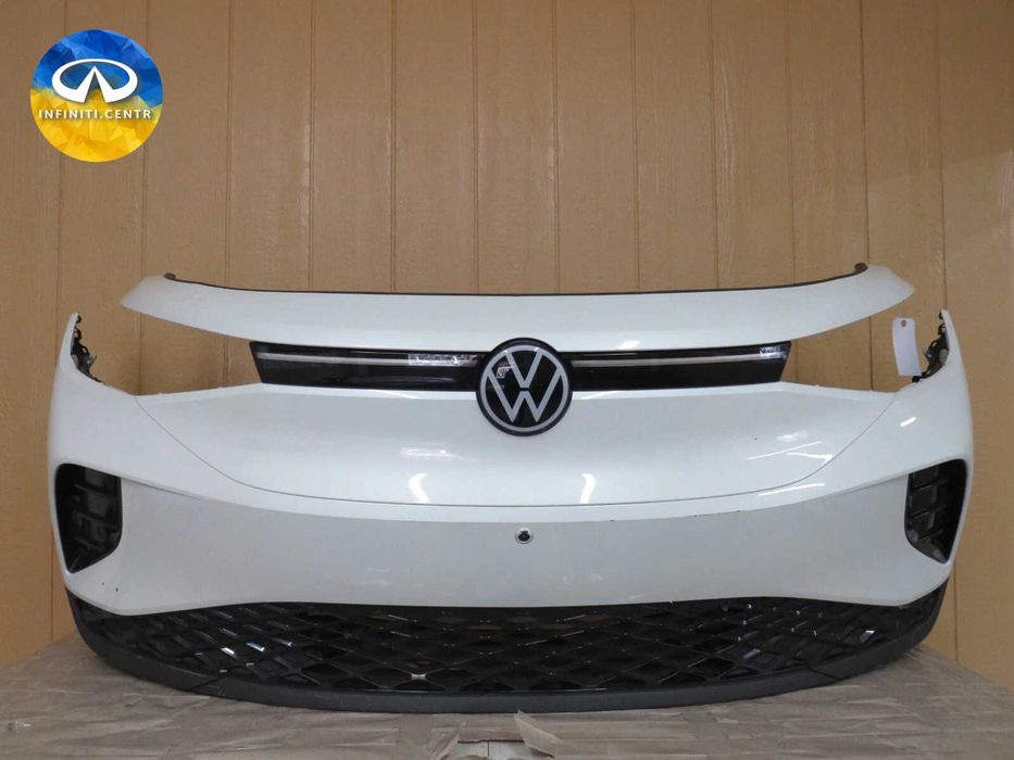 Передний бампер Volkswagen ID.4 с датчиком и камерой 2021 2022