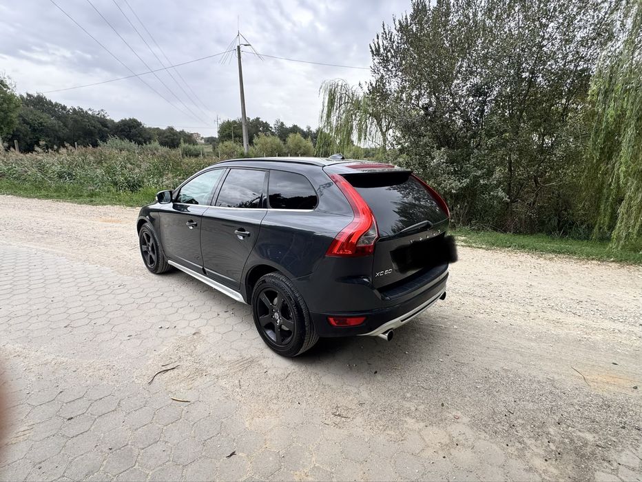 VOLVO XC60 D5 R-DESIGN 2.4 Diesel — 175 CV | 2010