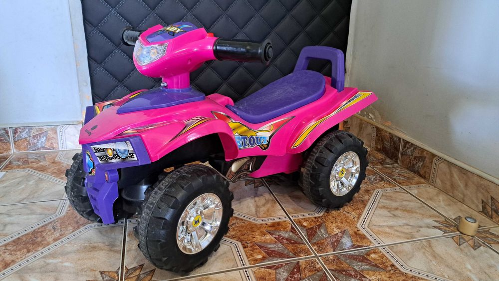 Jeździk dla dzieci sunbaby różowy