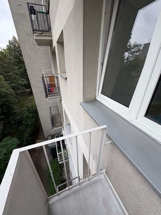 Sprzedam 2 pokoje 38 m² z oddzielną kuchnią ul. Ludna 11, Warszawa-Powiśle. Po remoncie. - Więcej