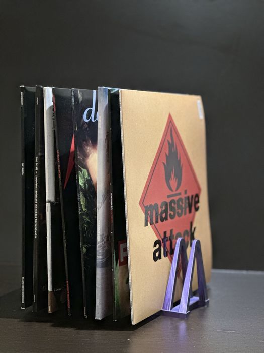 Підставка для вінілових платівок (3D друк)