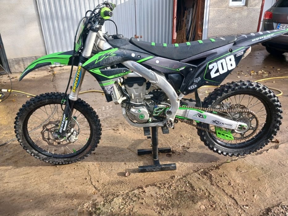 Гарний кавасакі 450