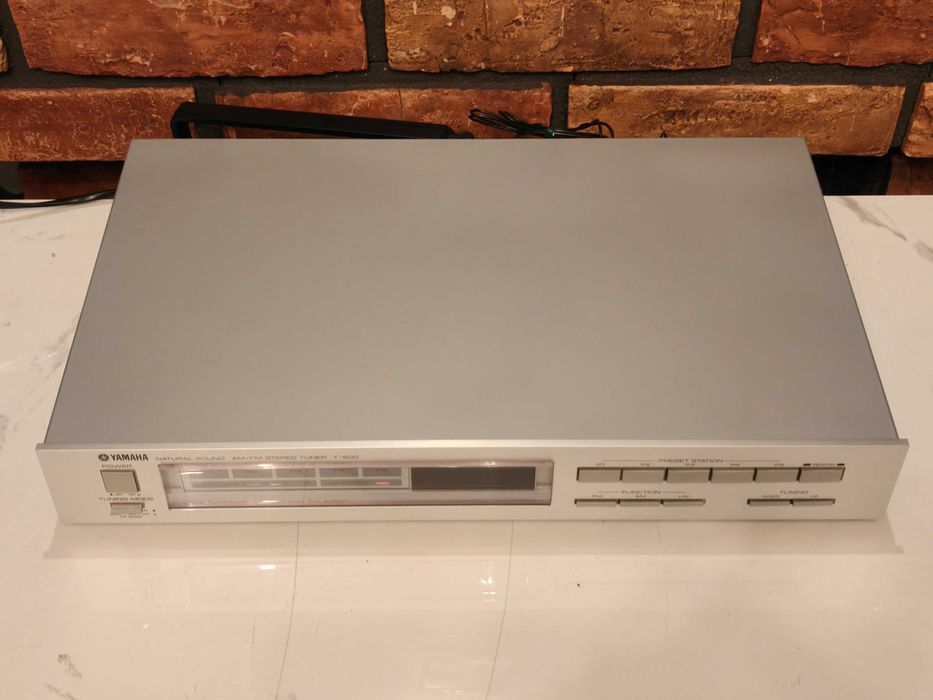 YAMAHA T-500 ! Znakomity tuner stereo w pięknym stanie !