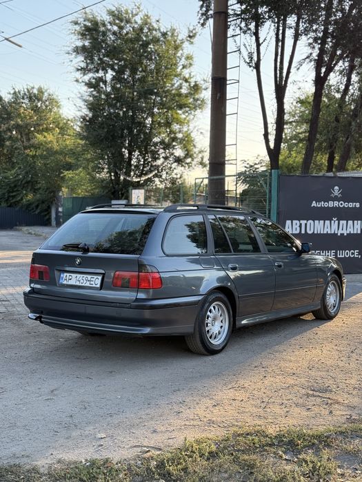 BMW e39. 2.8 Automat